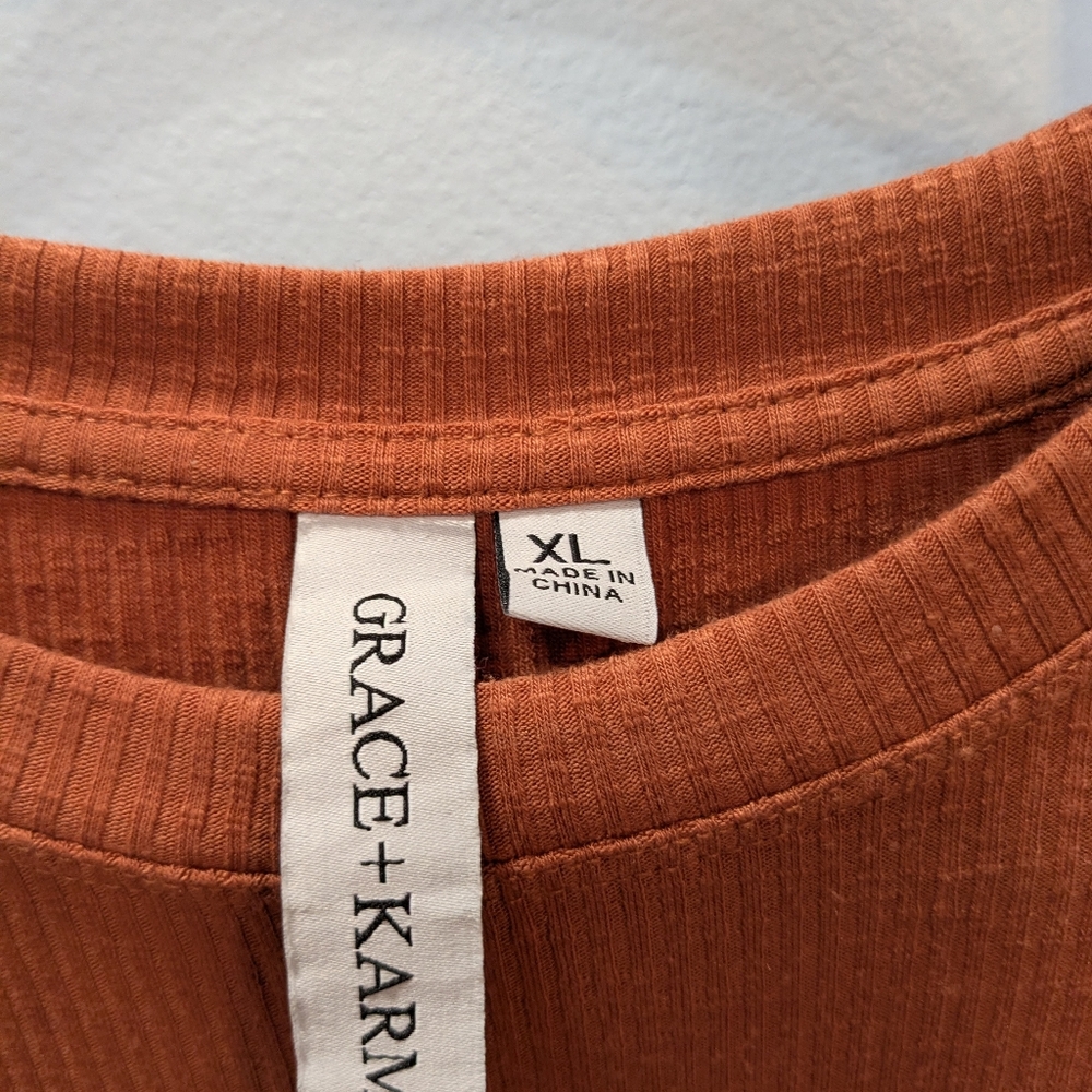 Ruffled Sleeve Rust Blouse - Picture 3 of 4